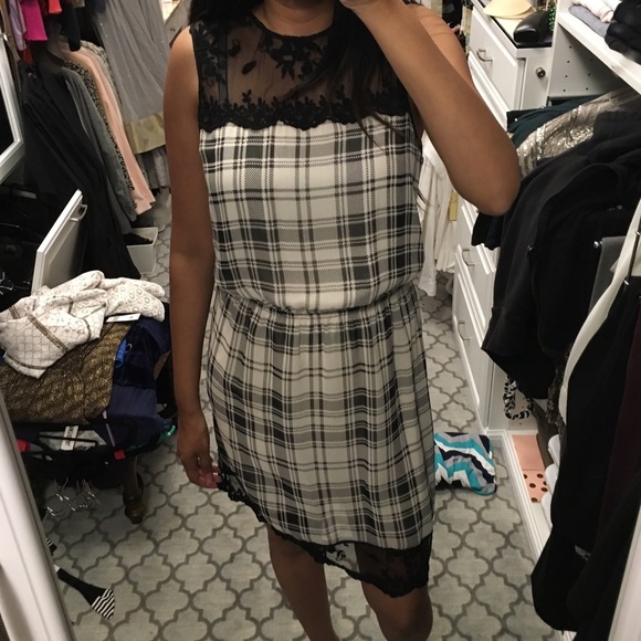 Max Studio Lace Checkered Plaid Tunic Dress