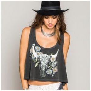 ✨HP💫 O'NEILL Bull Skull wth Daisies