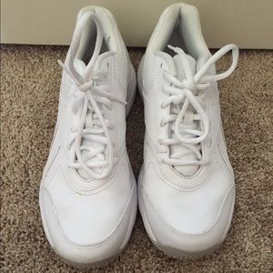 Reebok Nursing Shoes