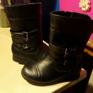 Toddler girl's size 7 boots
