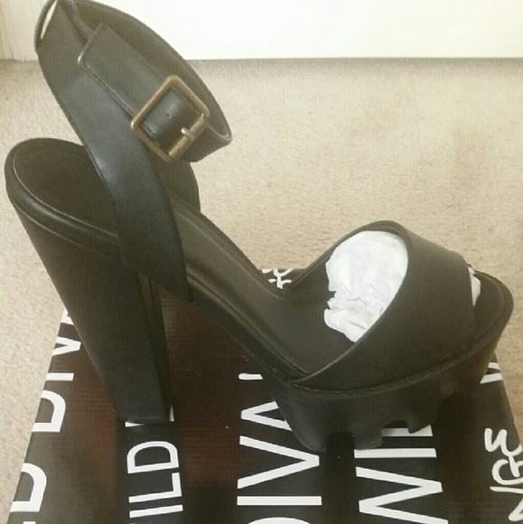 Sandal