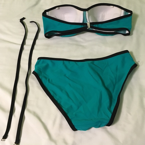 Bathing suit - Picture 4 of 4