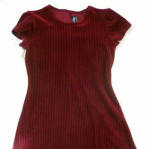 Dark red warm soft dress, velvet/corderoy
