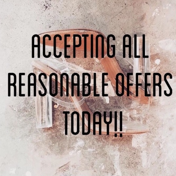 accepting all offers!!! shop away!! ✨