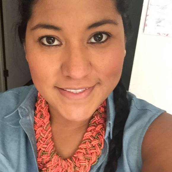 Meet your Posher, Sandra - Picture 1 of 1