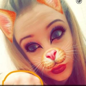 Meet your Posher, Leesha