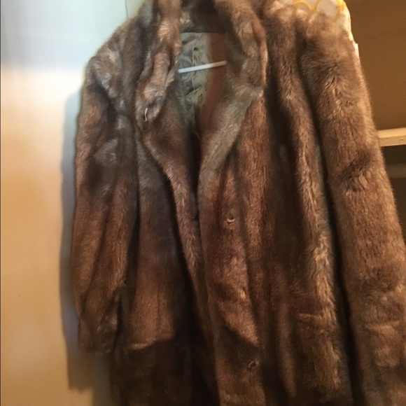Fur Coat - Picture 2 of 2