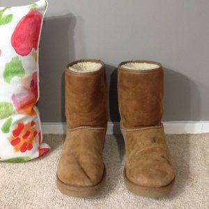 UGGS Short Classic Chestnut