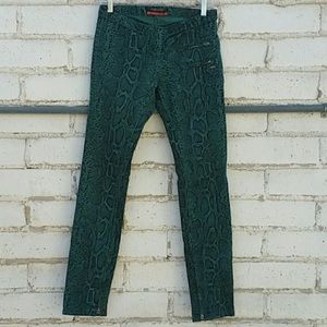 Maison Scotch Green Snake Print