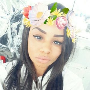 Meet your Posher, Michaelle