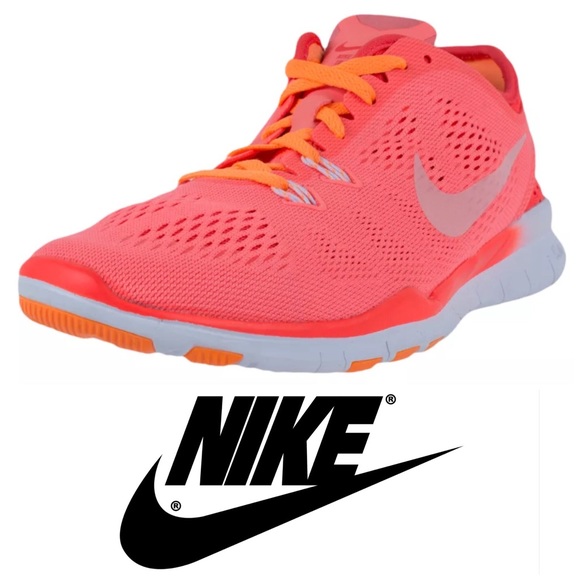 Ⓜ️70+FREEshippingⓂ️ Nike free tr fit 5