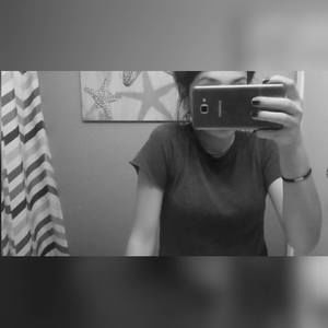 Meet your Posher, Lily