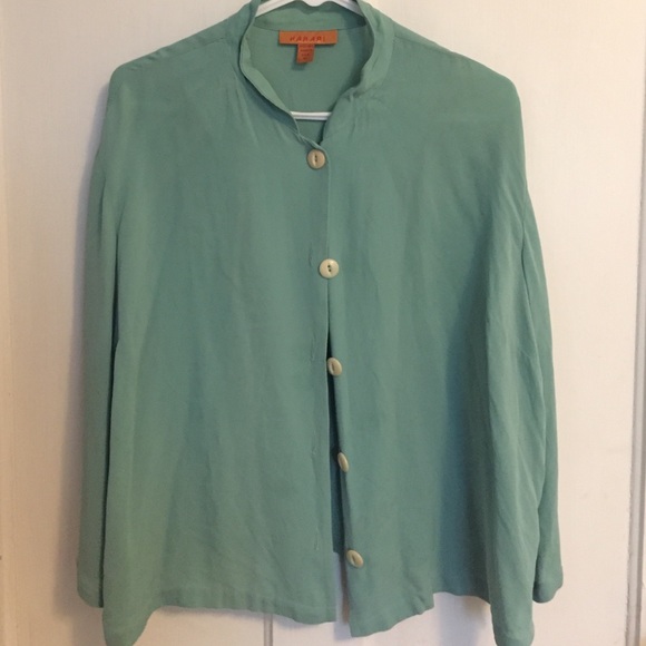 Women's green flowy blouse
