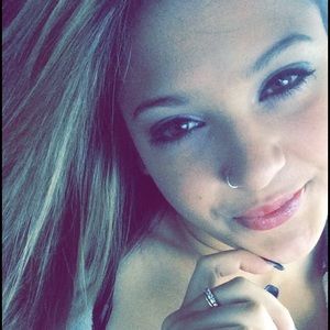 Meet your Posher, Robyn