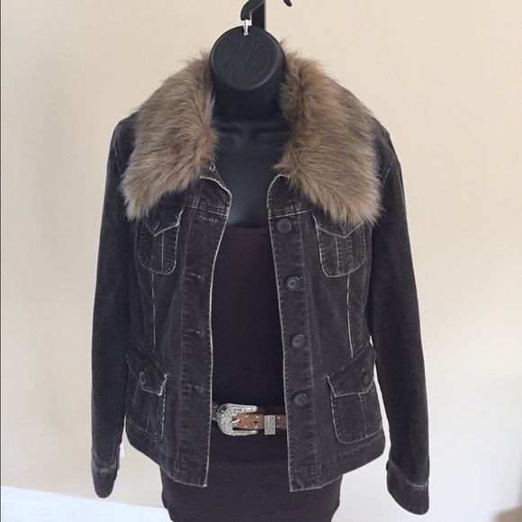 💚Beautiful belt with stones and studs - Picture 4 of 4