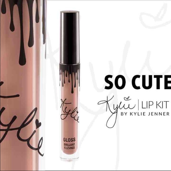 Kylie Cosmetic's Lipgloss in "So Cute"
