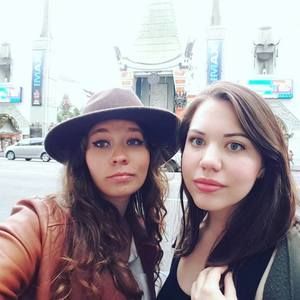 Meet your Posher, Carrie