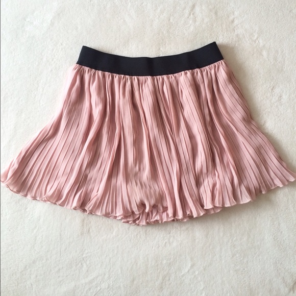 Candie's Dresses & Skirts - Blush Pleated Skater Skirt