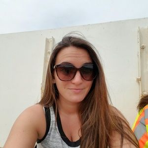 Meet your Posher, Tiffany