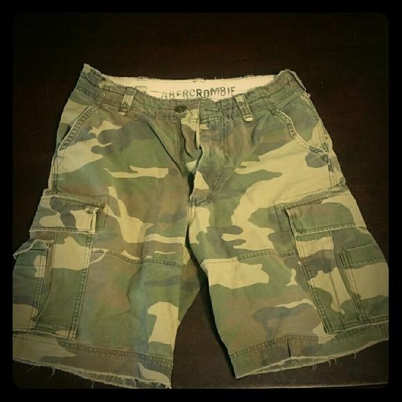 Abercrombie mens cargo shorts