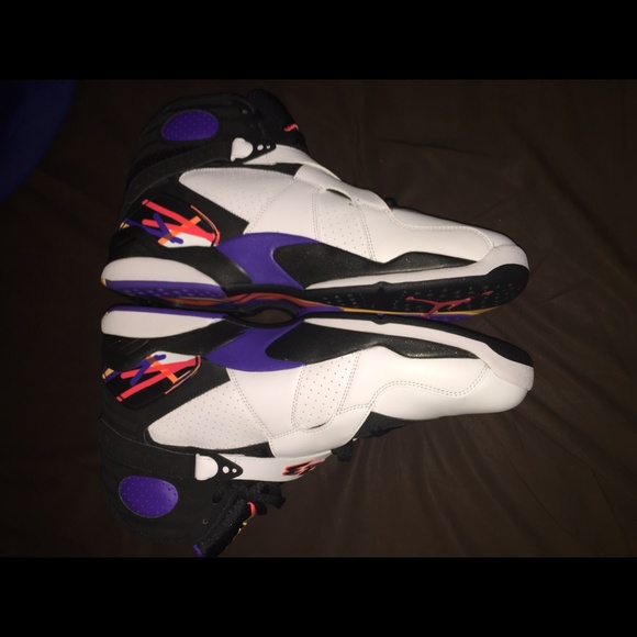 Jordan Retro 8 - Picture 2 of 4