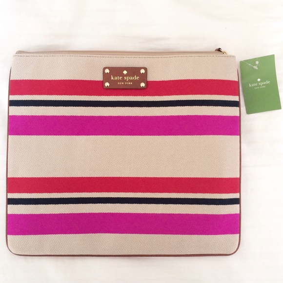 🆕 Kate Spade ♠️ Adrianne clutch