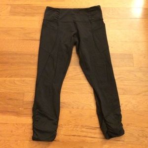 Lululemon cropped leggings