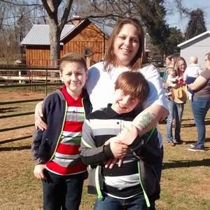 Meet your Posher, Lisa