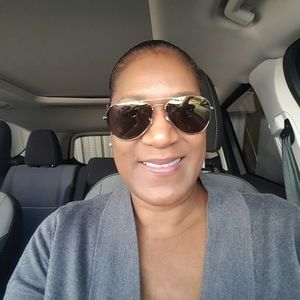 Meet your Posher, Lisa