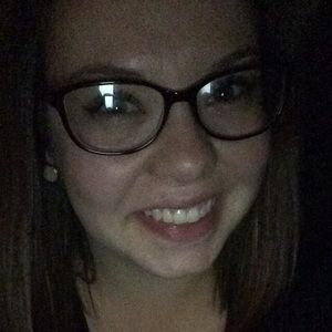 Meet your Posher, Amelia