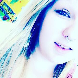 Meet your Posher, Makayla