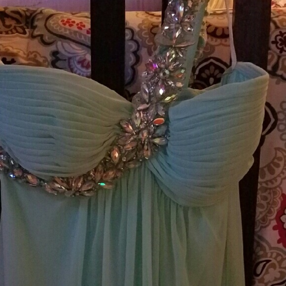 Mint & Sequins prom or evening dress