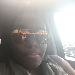 Meet your Posher, Yasmeen