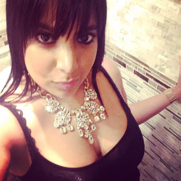 Meet your Posher, Brenda