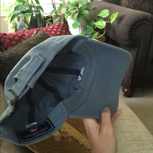SOLD On Ⓜ️! Vineyard Vines hat - Picture 3 of 4