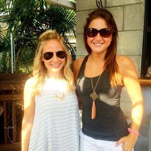 Meet your Posher, Elizabeth