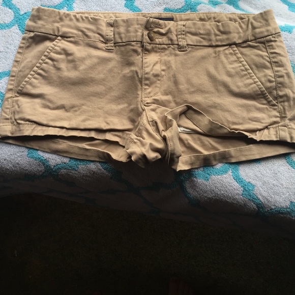 Kakhi shorts