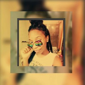 Meet your Posher, Nazihah