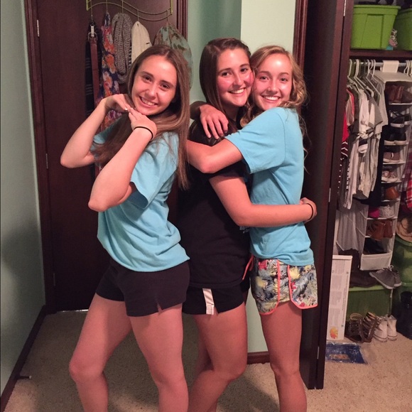 Meet your Posher, Deanna - Picture 1 of 1