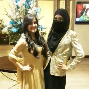 Meet your Posher, Fatima