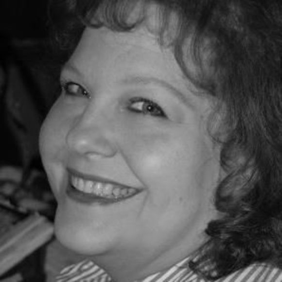 Meet your Posher, Pamela - Picture 1 of 1