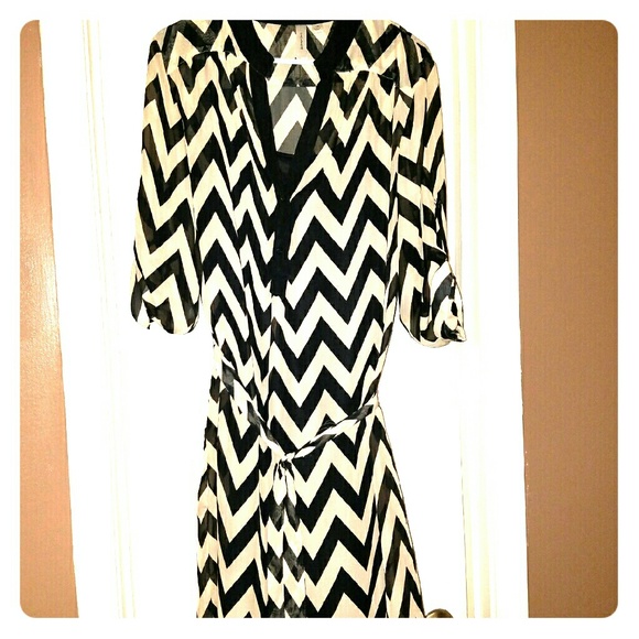 CUTE CHEVRON SLIP DRESS