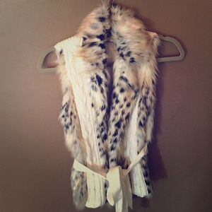 XOXO fur vest🐆