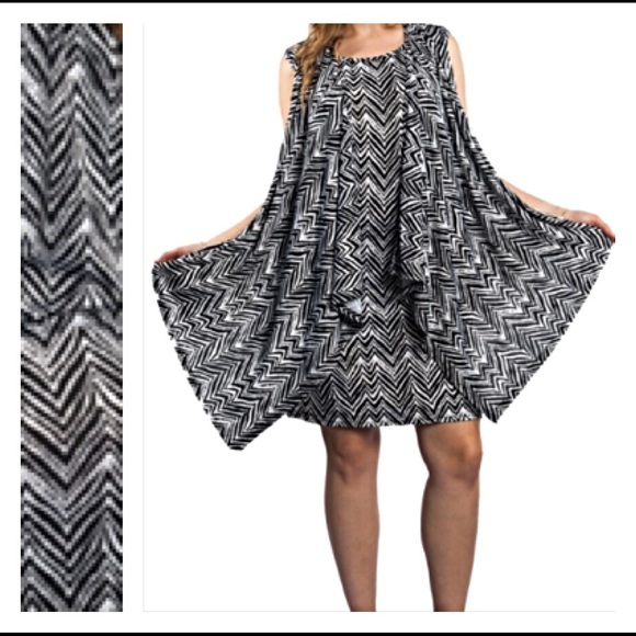 Flowy Stretchy Soft Ruffle Slip Dress SM - Picture 4 of 5