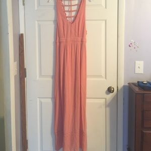 Peach maxi, amazing detail on back
