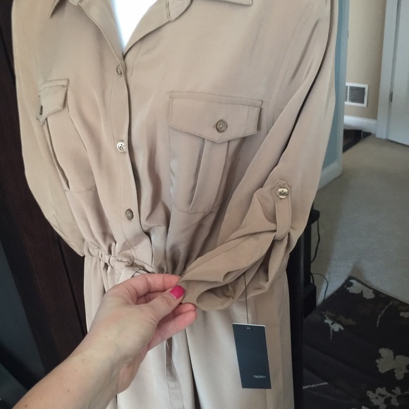 Adorable brand new khaki dress.