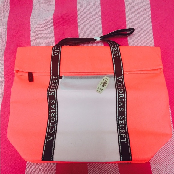 Victoria's Secret TOTE