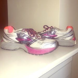 🆕 Brooks Adrenaline GTS 14 - 9 Wide