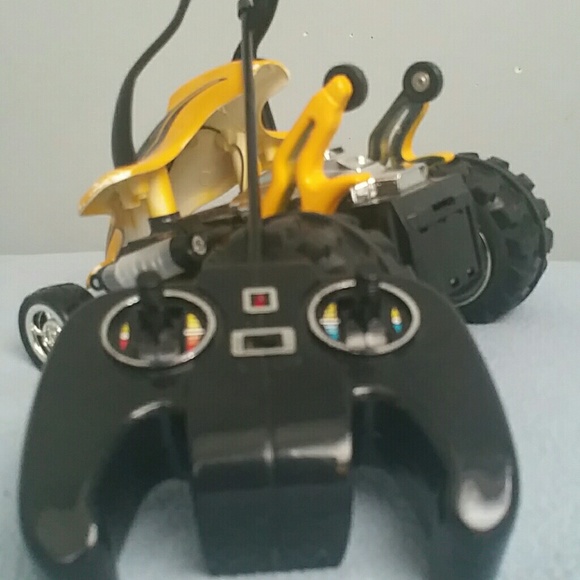Remote control car - Picture 4 of 4