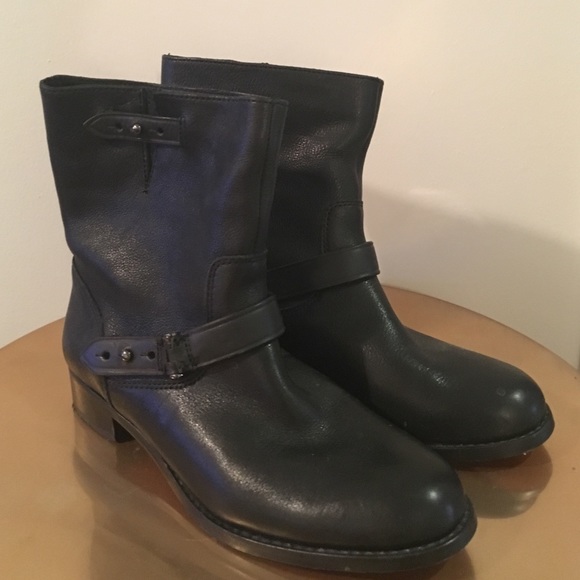 LIKE NEW! COACH Amy Soft Leather Boots